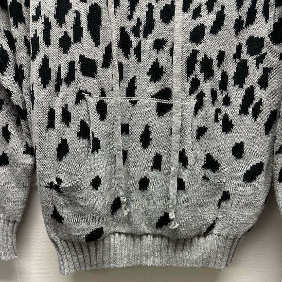 NEW! Made With Love Women’s Oversized Medium Cowl Neck Long Sleeve Sweater, V554 - Picture 7 of 15